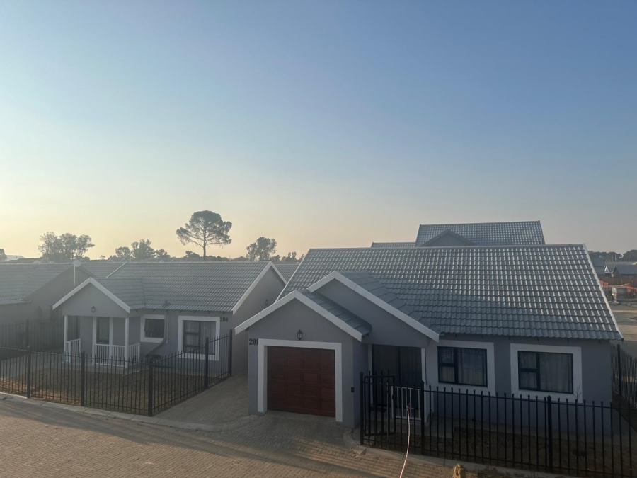 3 Bedroom Property for Sale in Bloemspruit Free State